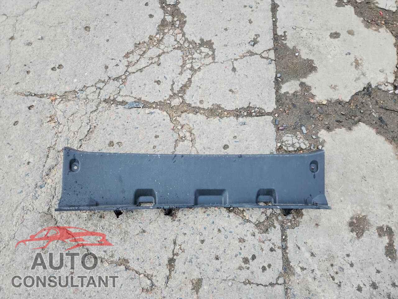 TOYOTA COROLLA 2013 - 5YFBU4EEXDP113930