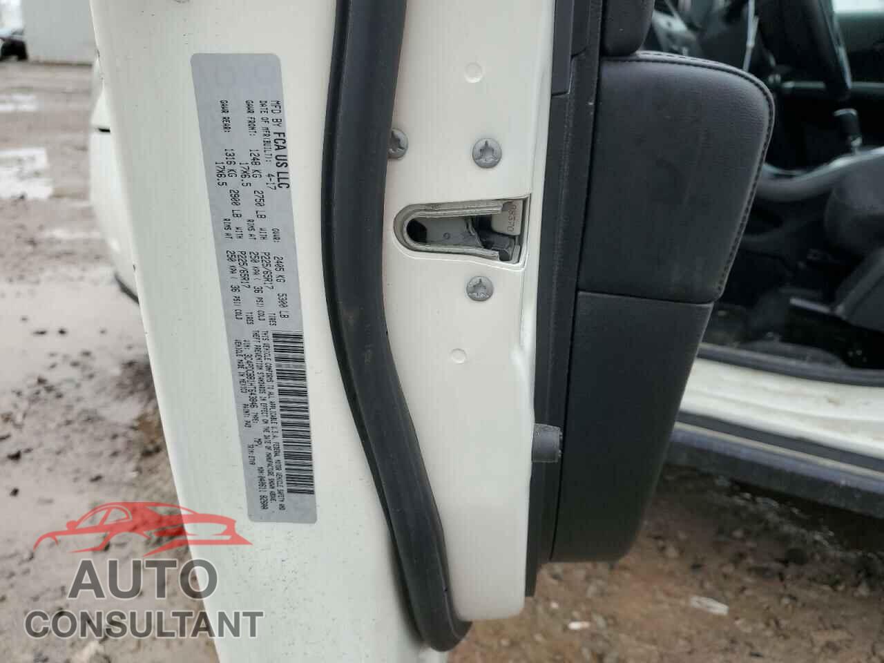 DODGE JOURNEY 2017 - 3C4PDCBB1HT643846