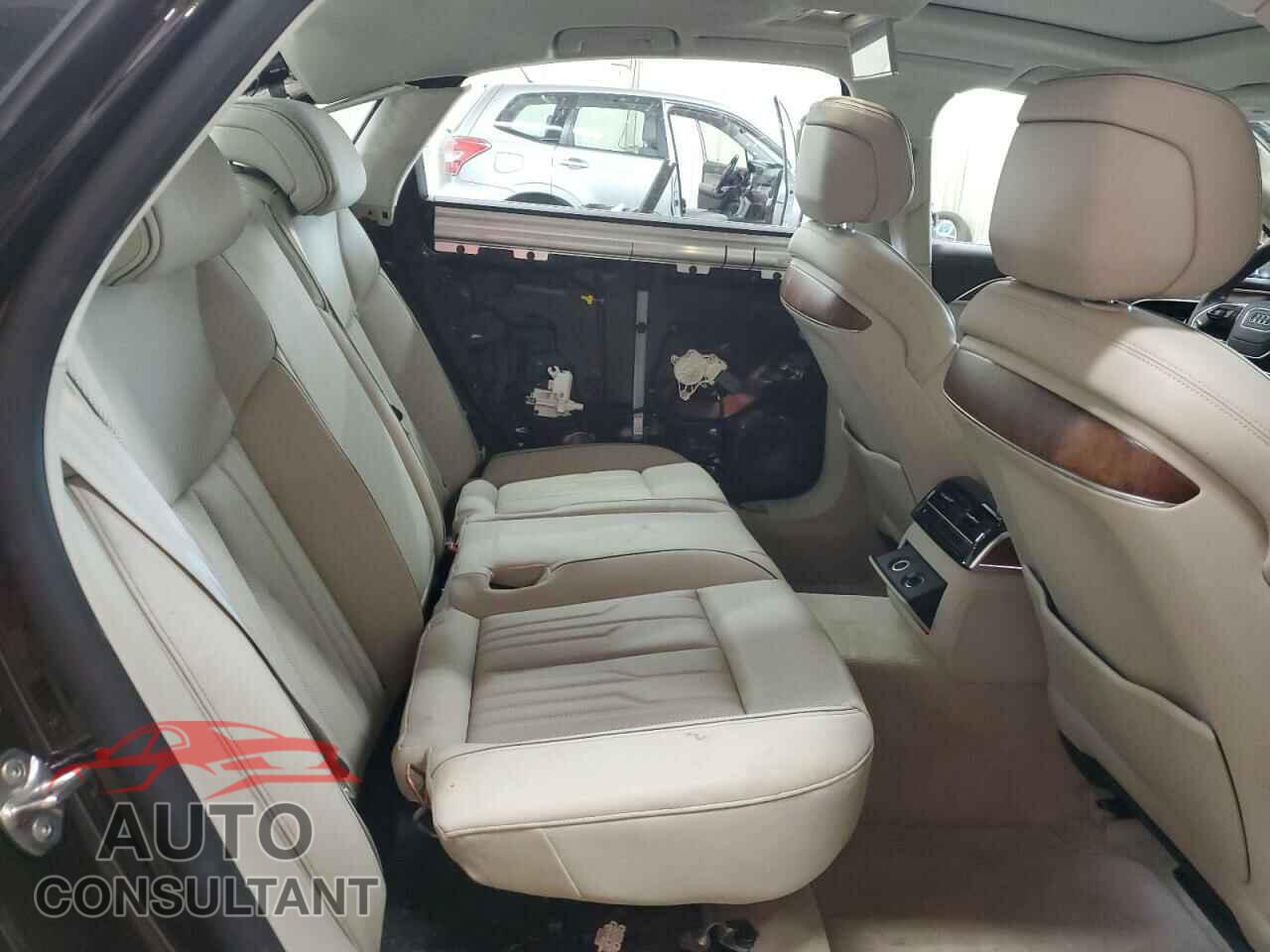 AUDI A8 2019 - WAU8DAF85KN019978