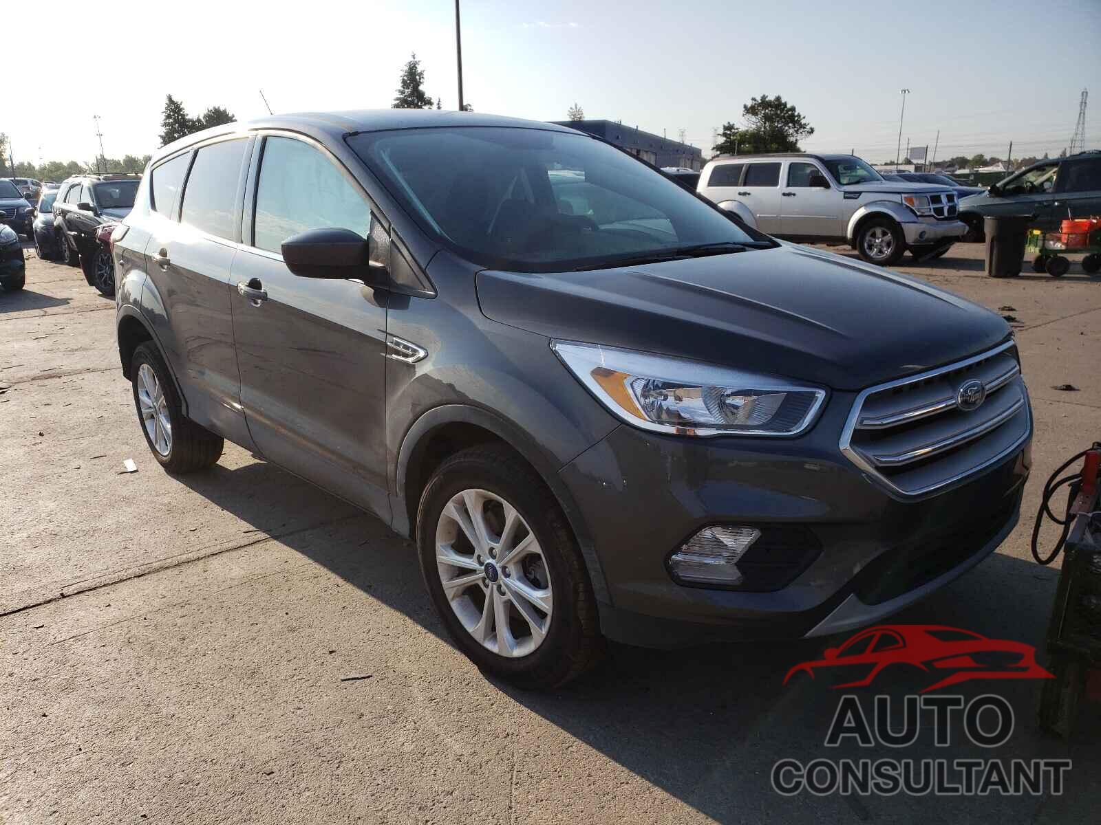 FORD ESCAPE 2019 - 1FMCU9GD8KUC00033