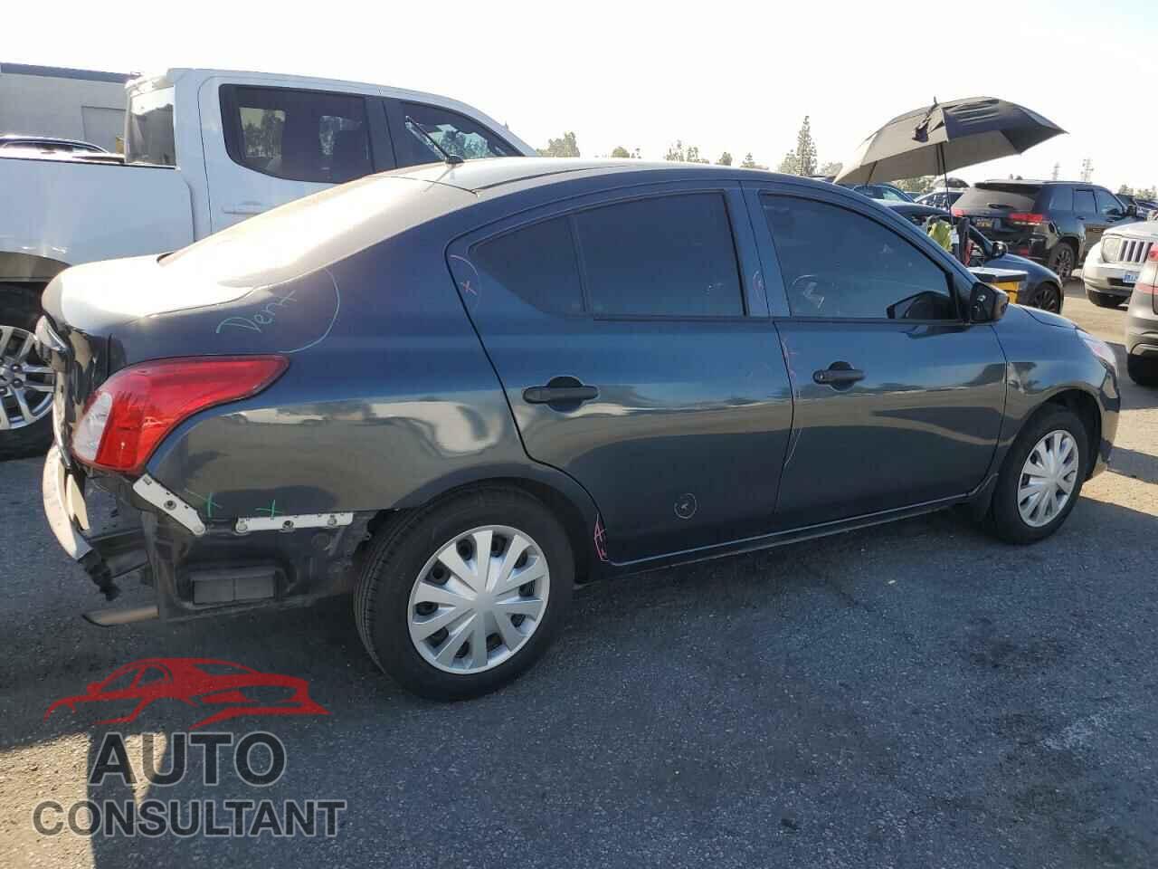NISSAN VERSA 2017 - 3N1CN7AP2HL864746