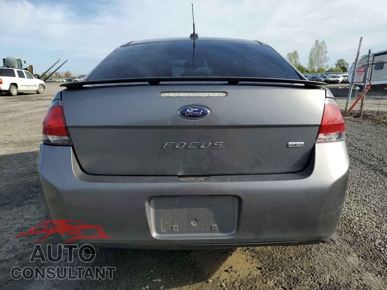 FORD FOCUS 2011 - 1FAHP3GN8BW151420