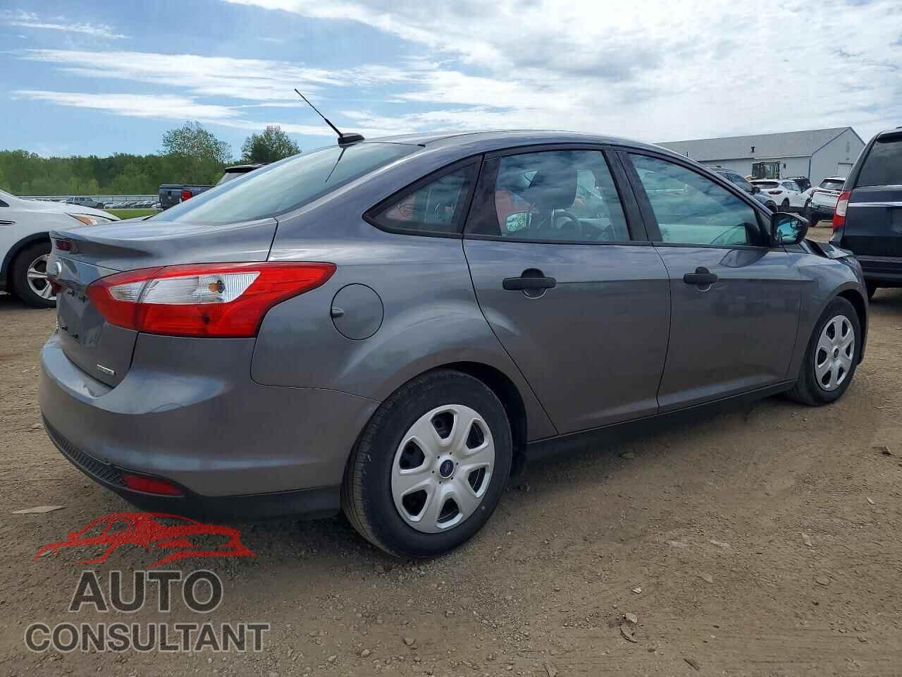 FORD FOCUS 2014 - 1FADP3E22EL412358