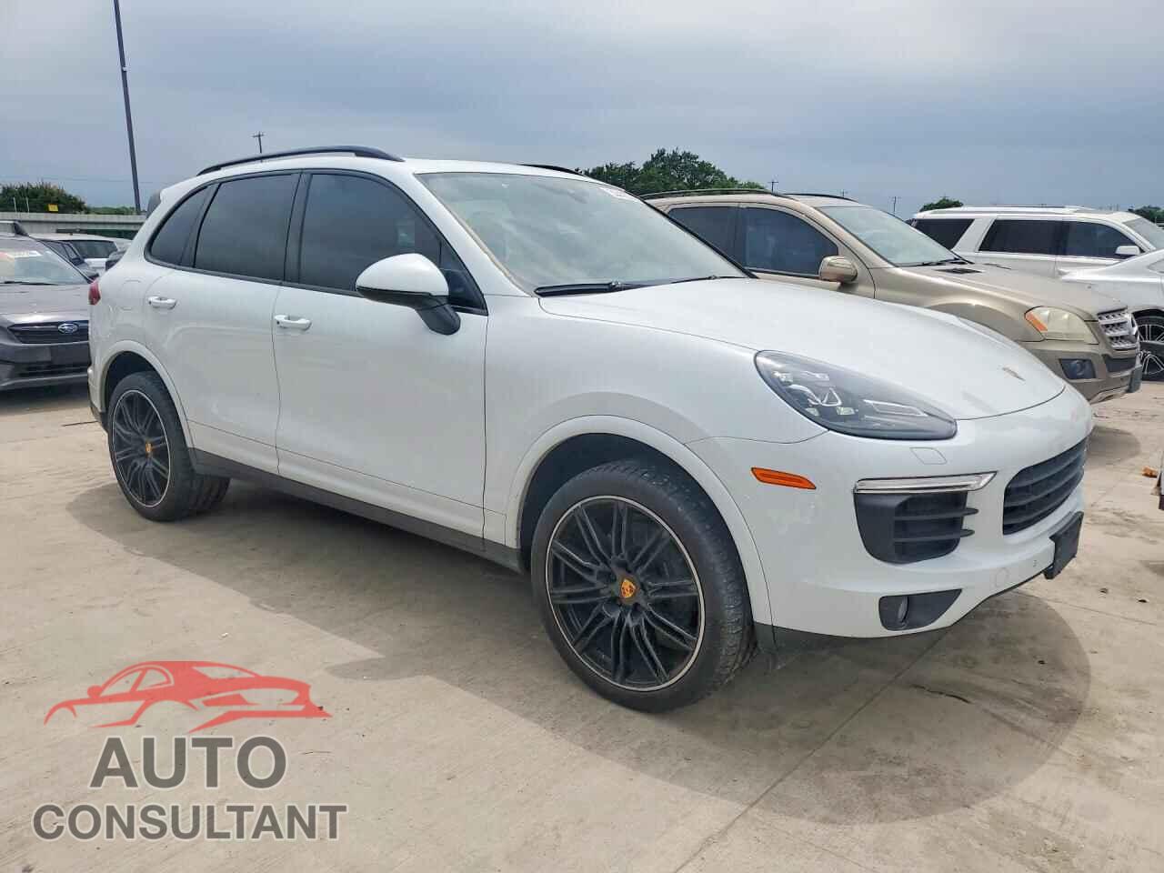 PORSCHE CAYENNE 2018 - WP1AA2A29JKA02606