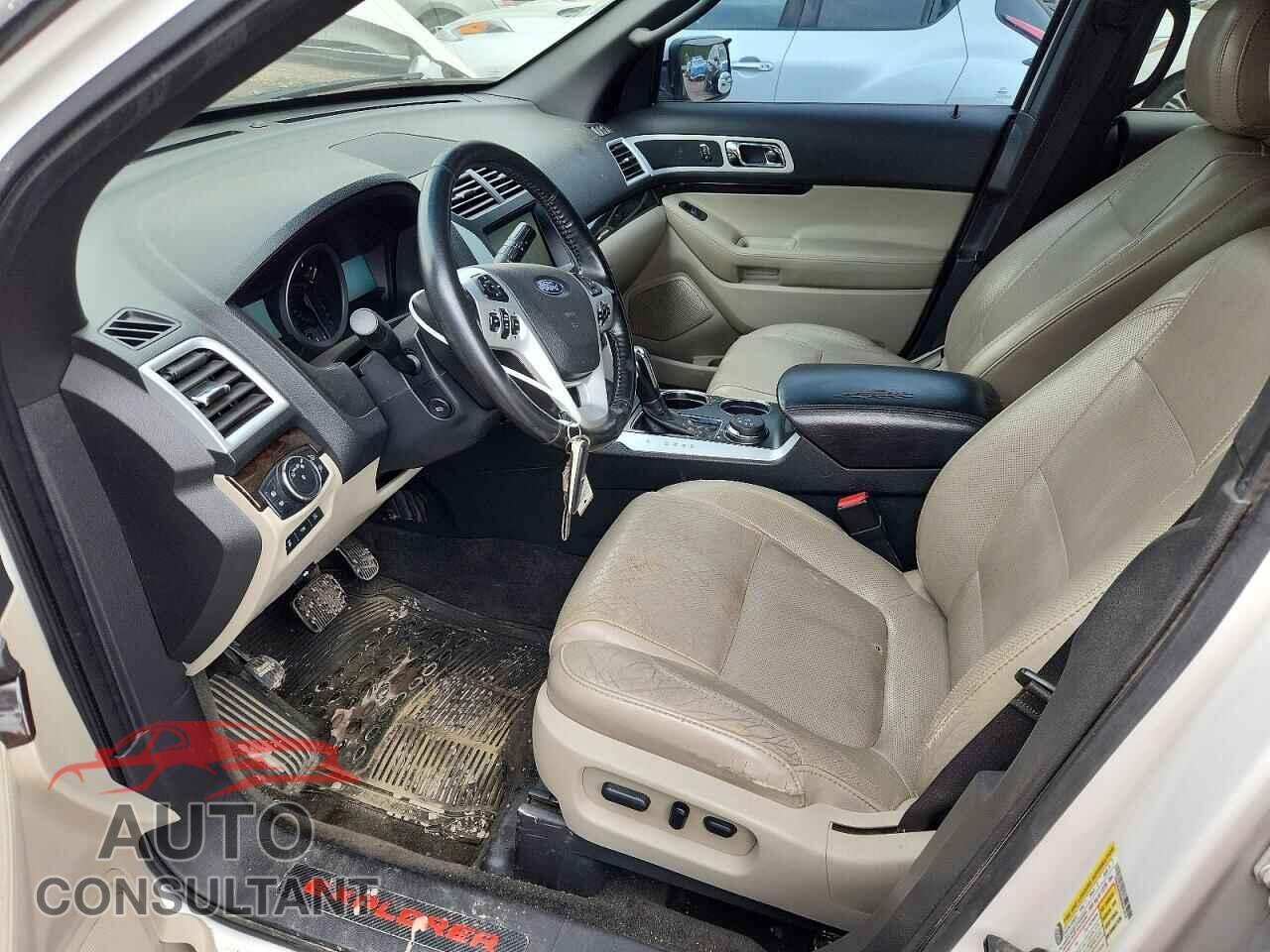 FORD EXPLORER 2011 - 1FMHK8F85BGA91412