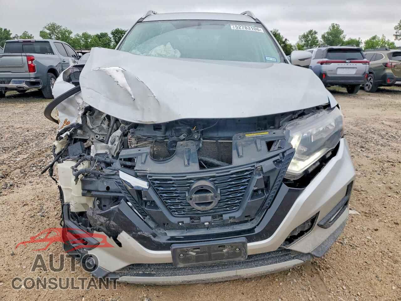 NISSAN ROGUE 2017 - KNMAT2MT2HP550623