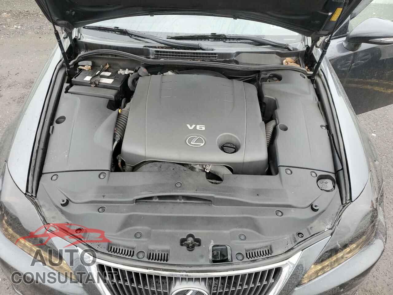 LEXUS IS 2011 - JTHCF5C24B5051947