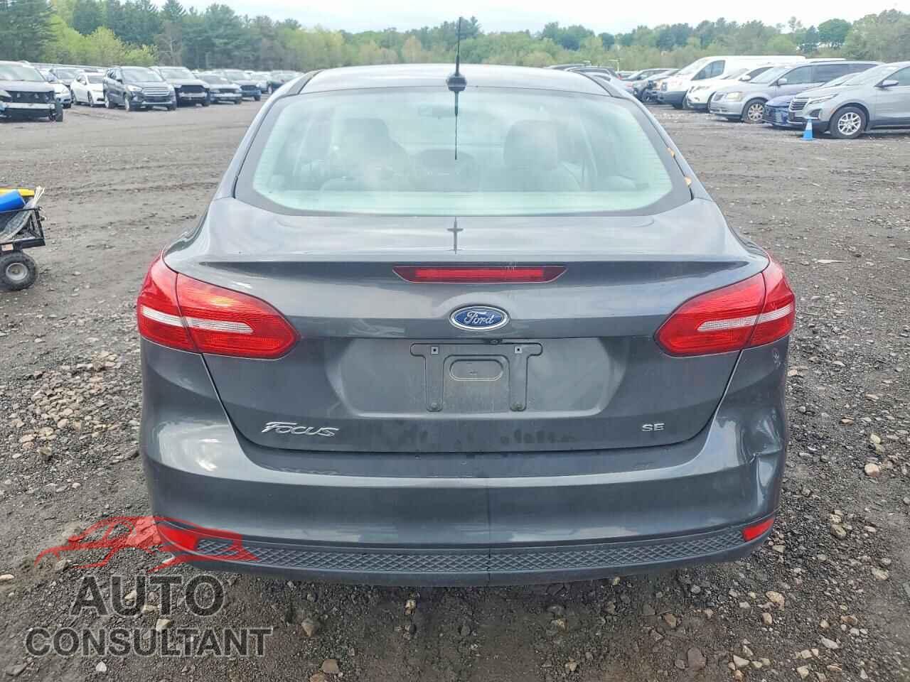 FORD FOCUS 2017 - 1FADP3F27HL275291