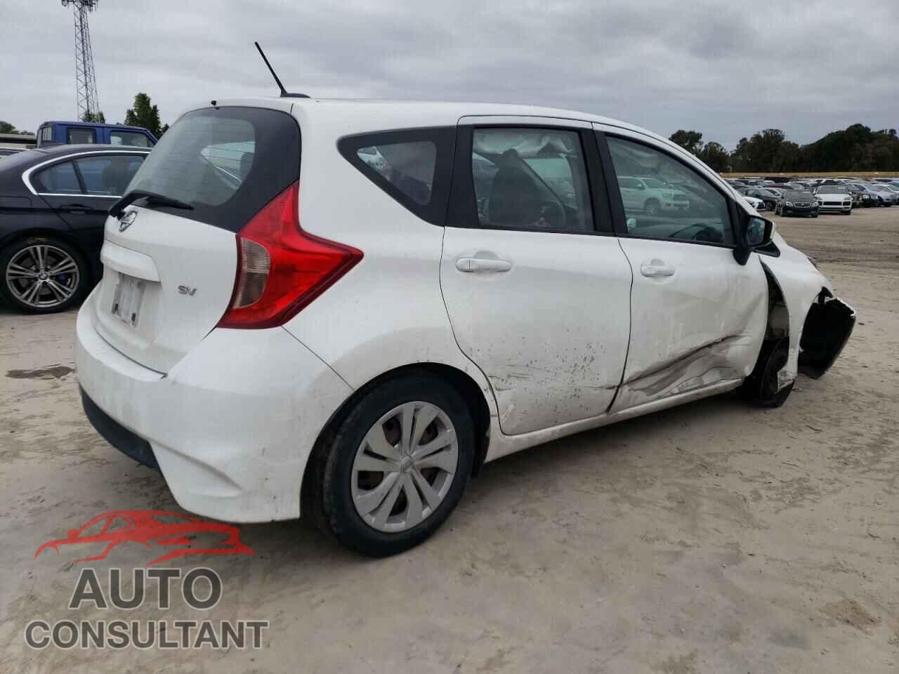 NISSAN VERSA 2017 - 3N1CE2CP5HL353371