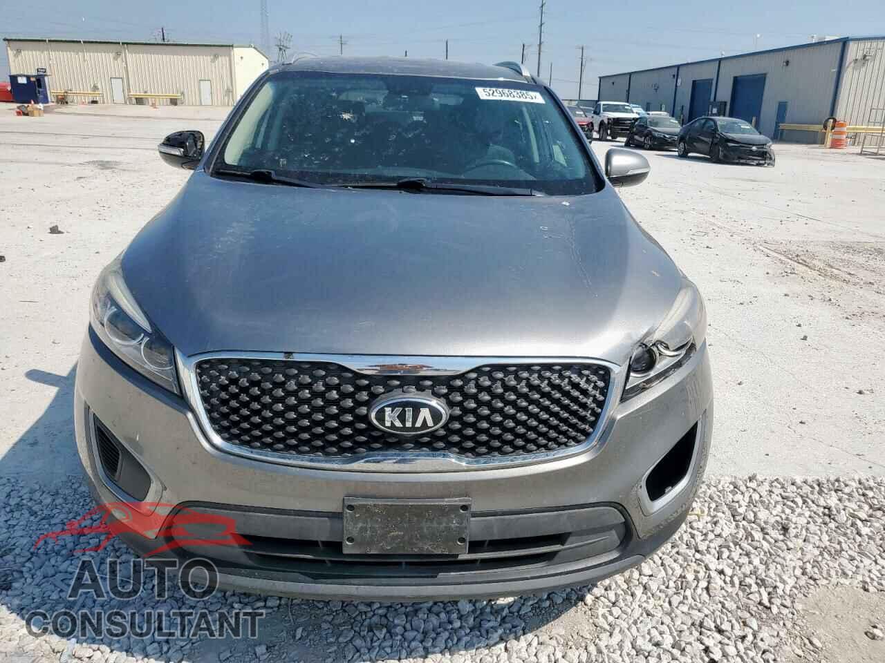 KIA SORENTO 2017 - 5XYPGDA54HG324313