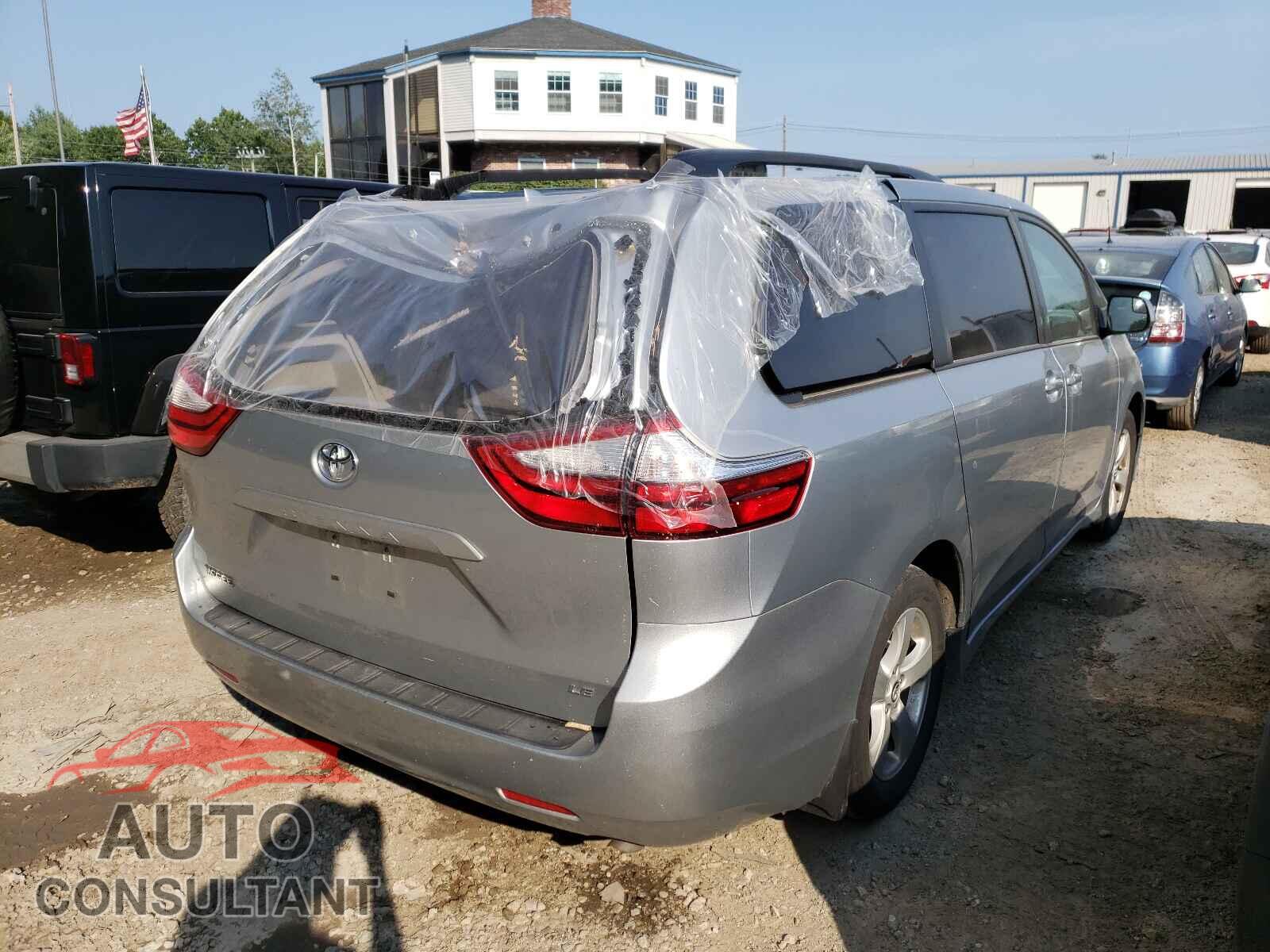 TOYOTA SIENNA 2019 - 5TDKZ3DC1KS973473