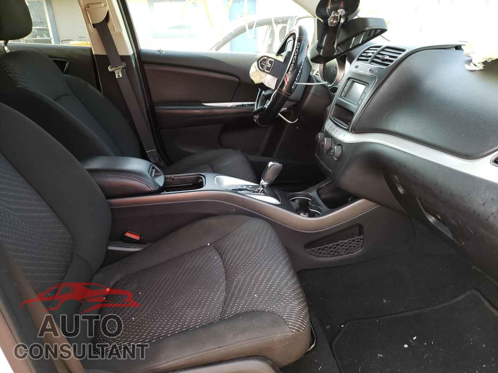 DODGE JOURNEY 2019 - 3C4PDCBB2KT852813