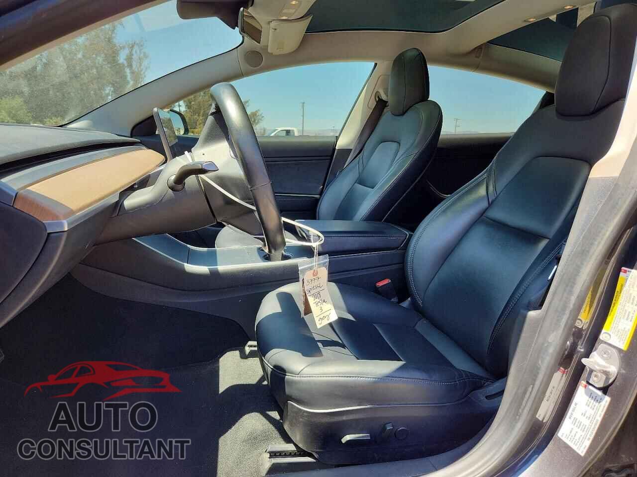 TESLA MODEL 3 2018 - 5YJ3E1EB0JF087013