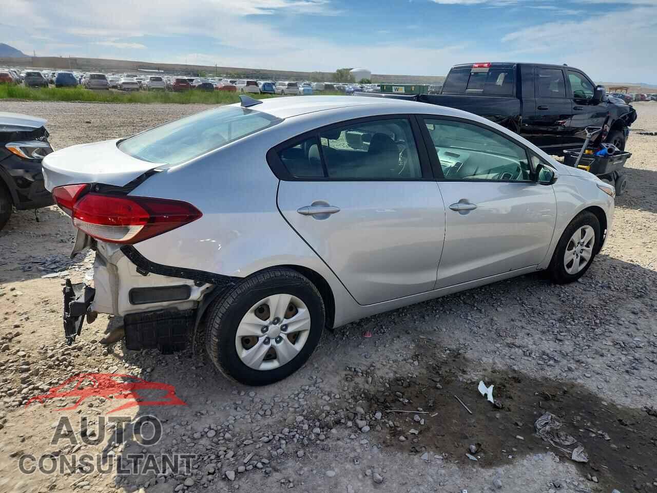 KIA FORTE 2017 - 3KPFL4A73HE145038