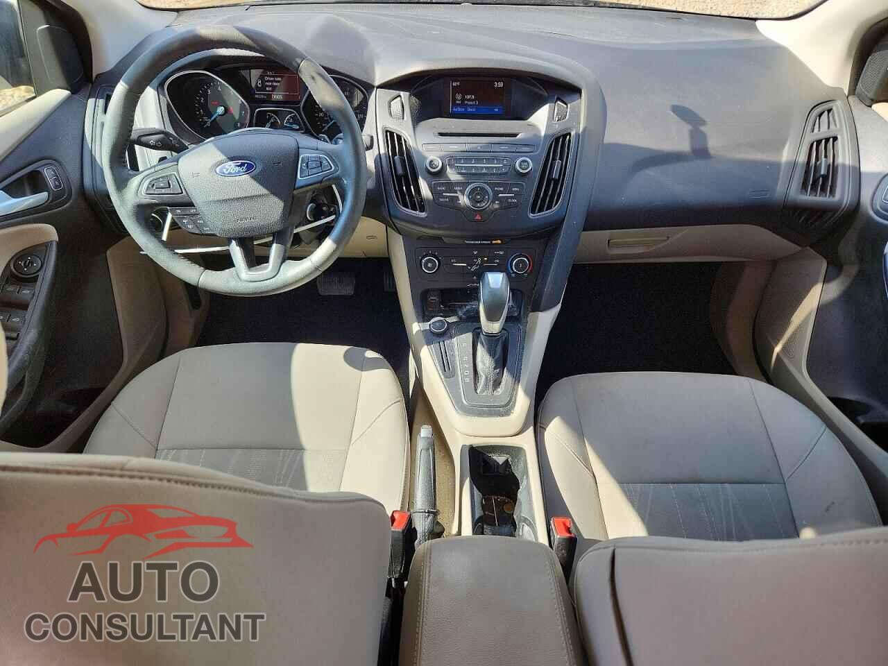 FORD FOCUS 2015 - 1FADP3F28FL285681