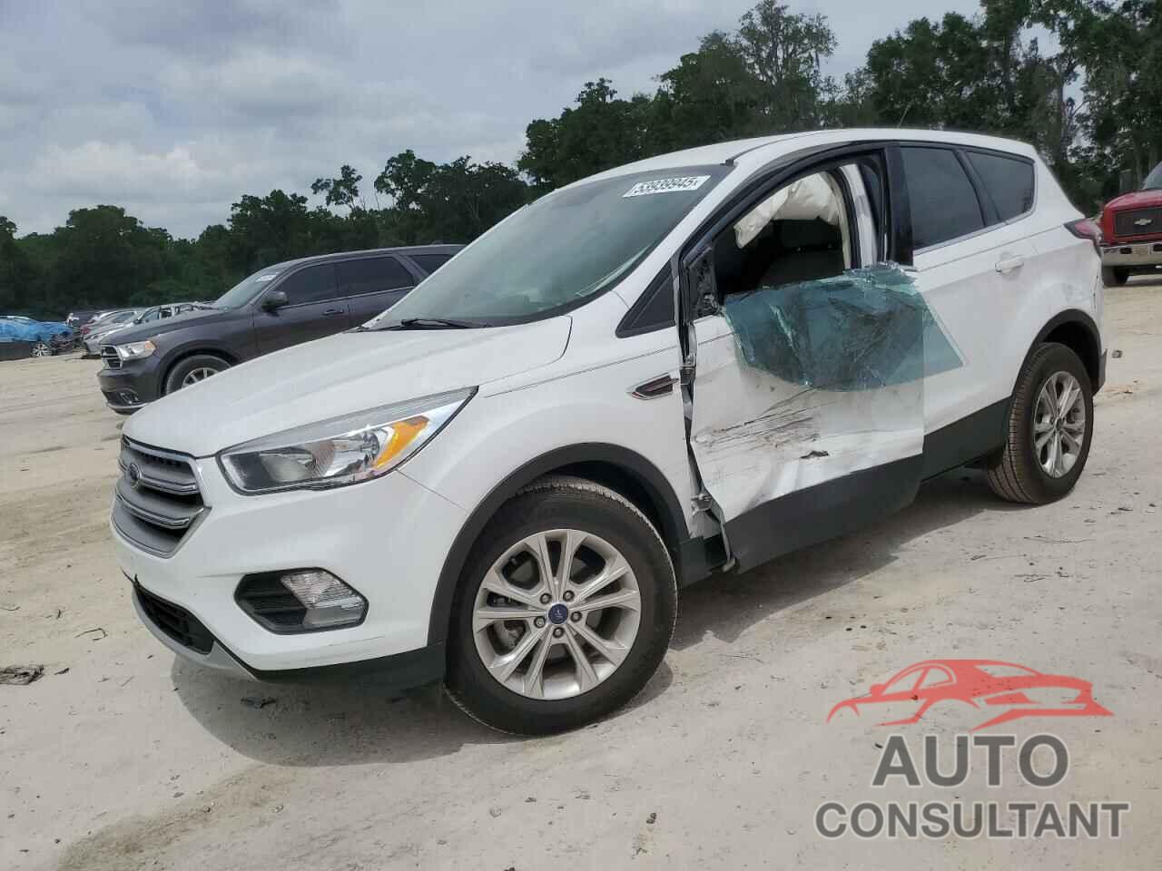 FORD ESCAPE 2017 - 1FMCU0GD9HUE00634