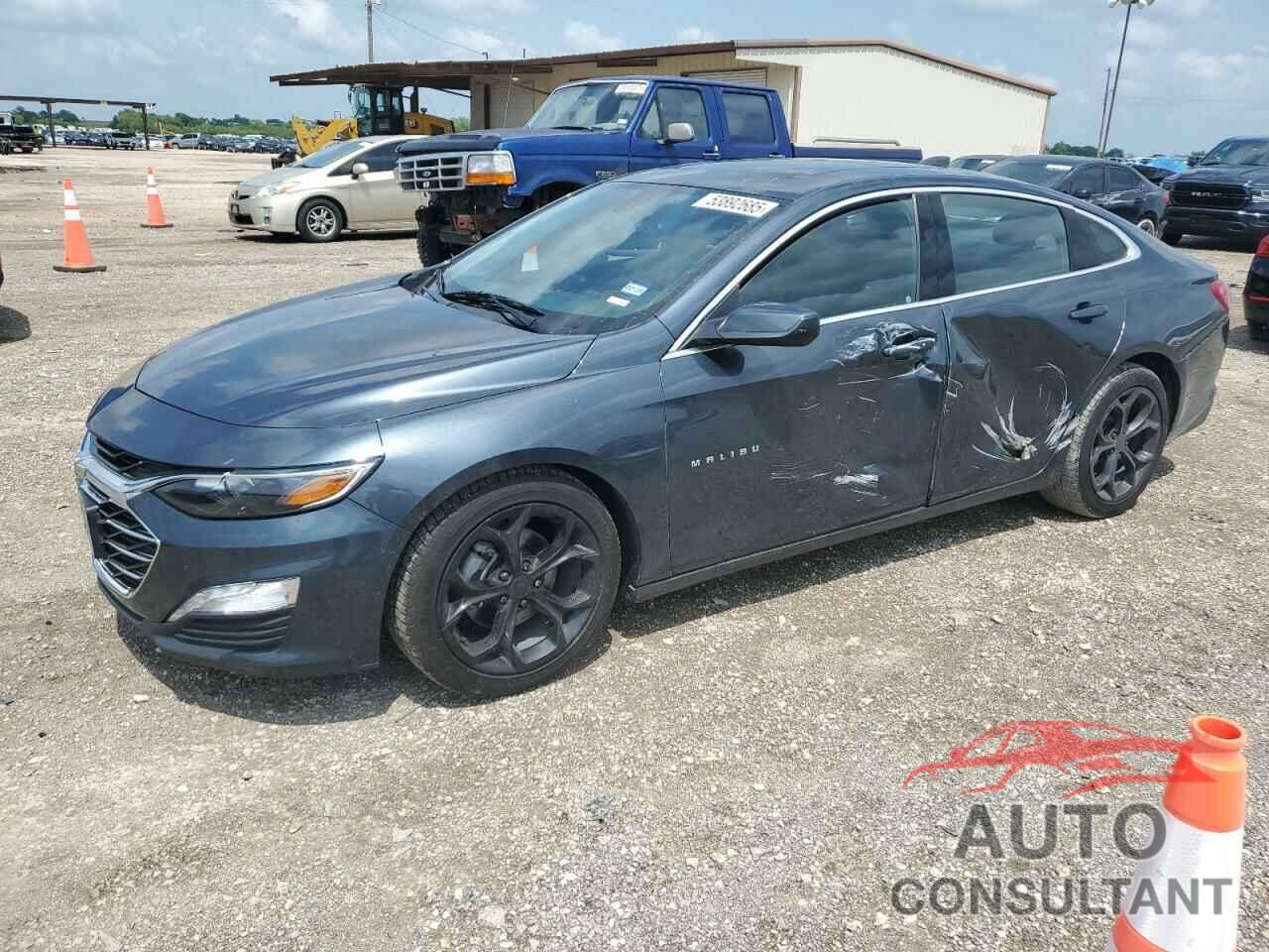CHEVROLET MALIBU 2021 - 1G1ZD5ST1MF020267