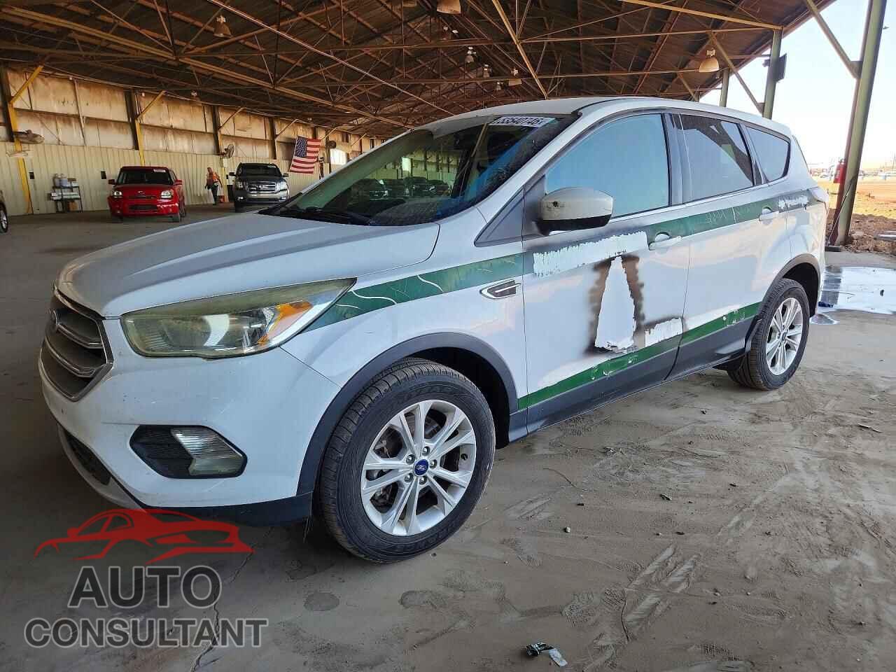 FORD ESCAPE 2017 - 1FMCU9GD2HUB03449