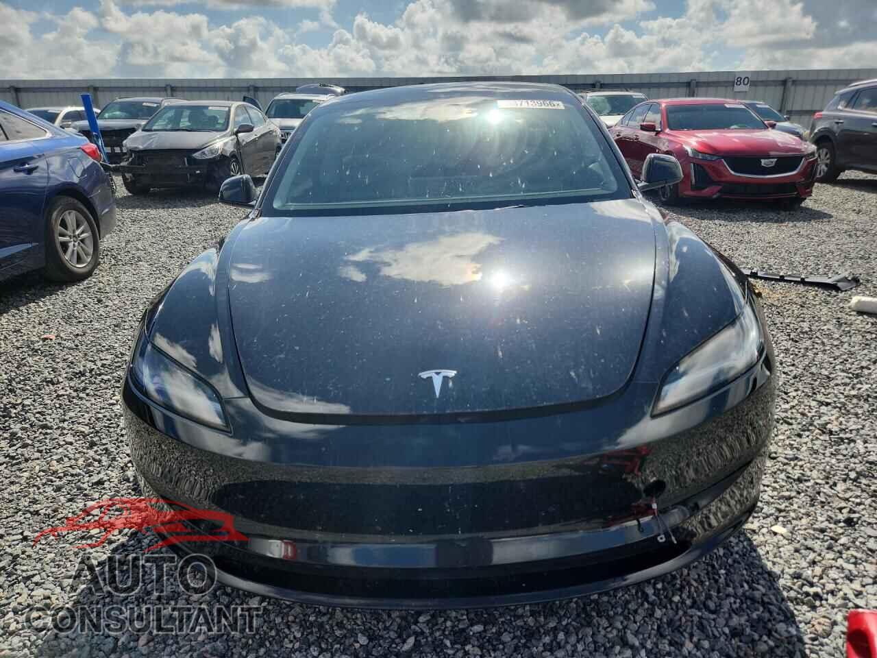 TESLA MODEL 3 2024 - 5YJ3E1EA7RF833234