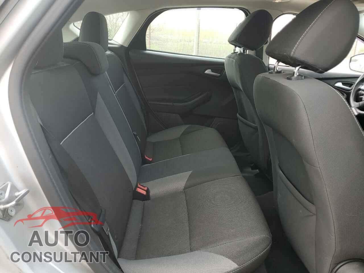 FORD FOCUS 2014 - 1FADP3K25EL438716