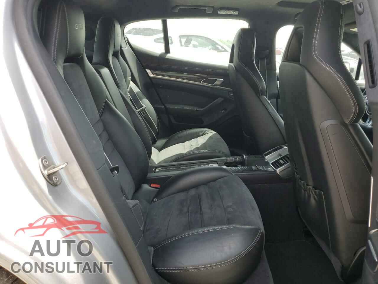 PORSCHE PANAMERA 2016 - WP0AF2A72GL080615