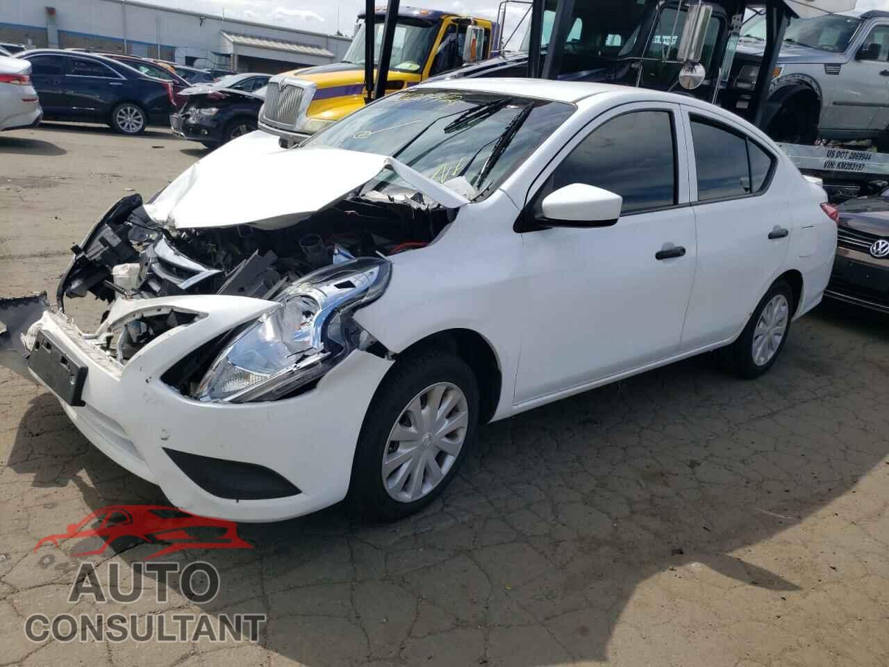 NISSAN VERSA 2017 - 3N1CN7AP1HL901026