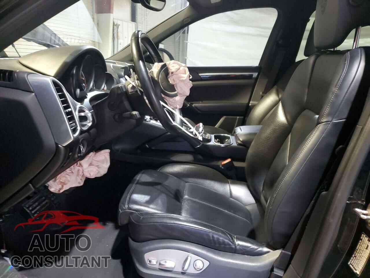 PORSCHE CAYENNE 2017 - WP1AA2A2XHKA80550