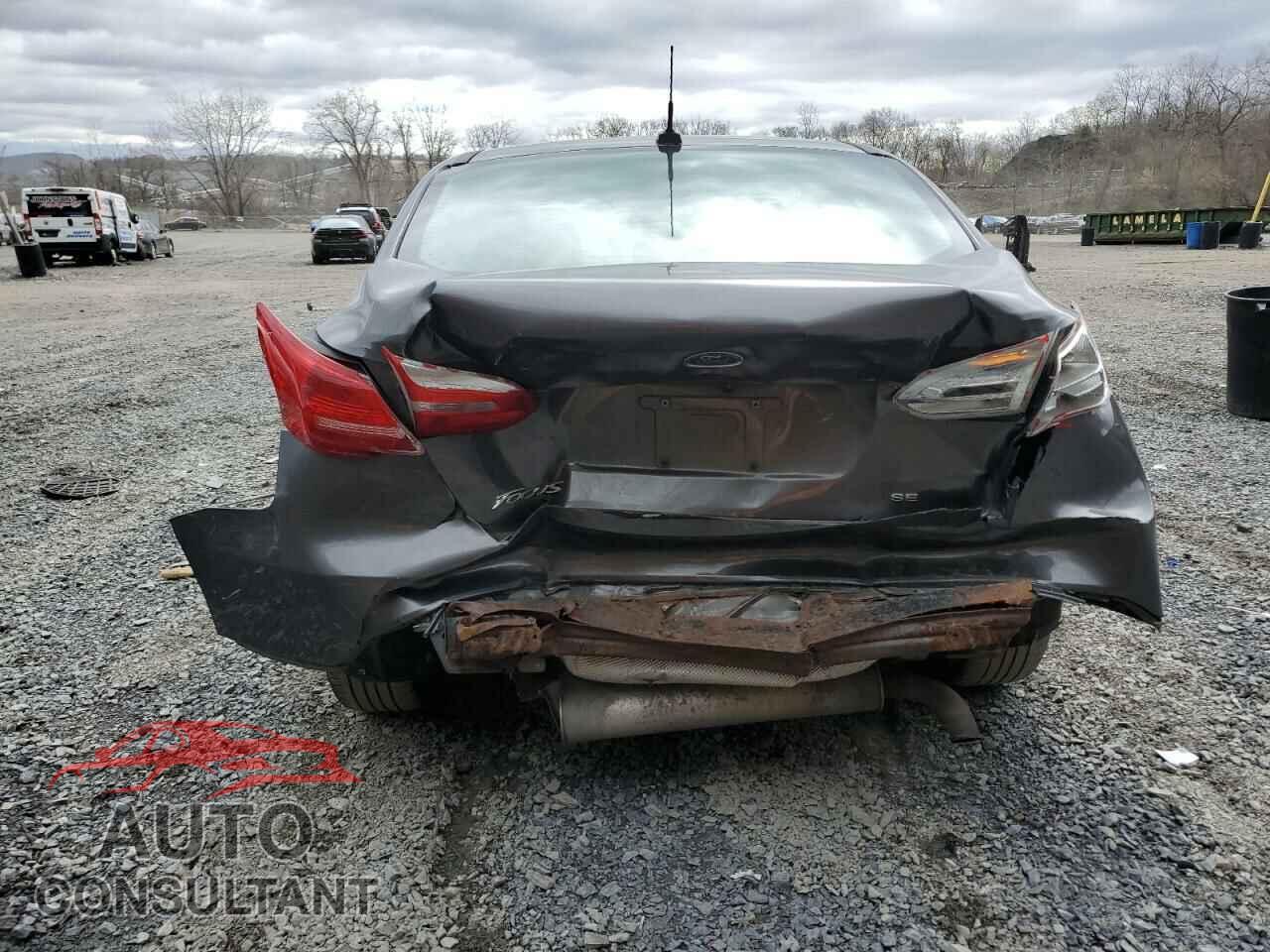 FORD FOCUS 2016 - 1FADP3F2XGL303275