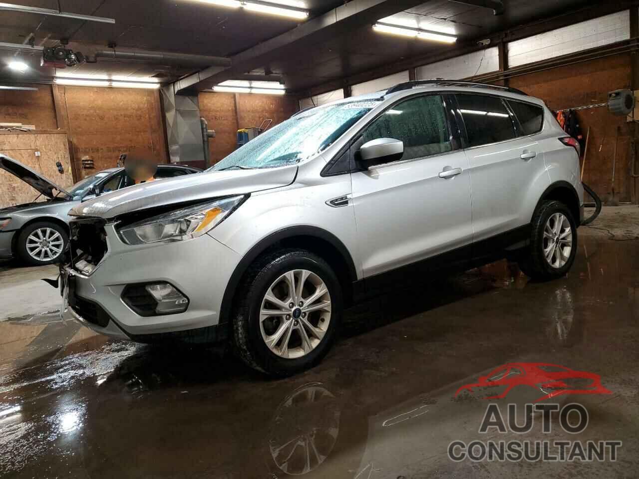 FORD ESCAPE 2017 - 1FMCU9G99HUD36773