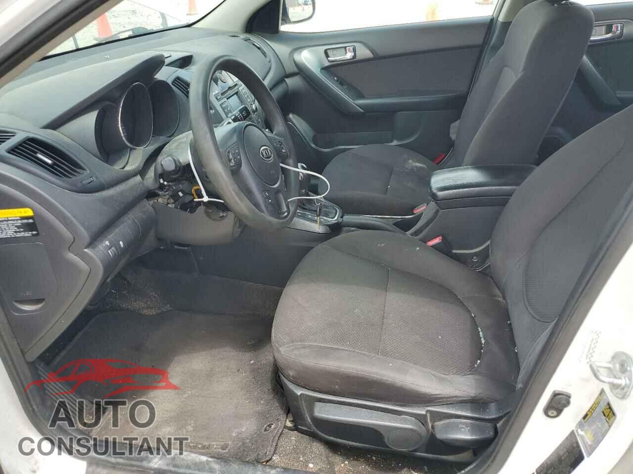 KIA FORTE 2013 - KNAFU4A20D5732818