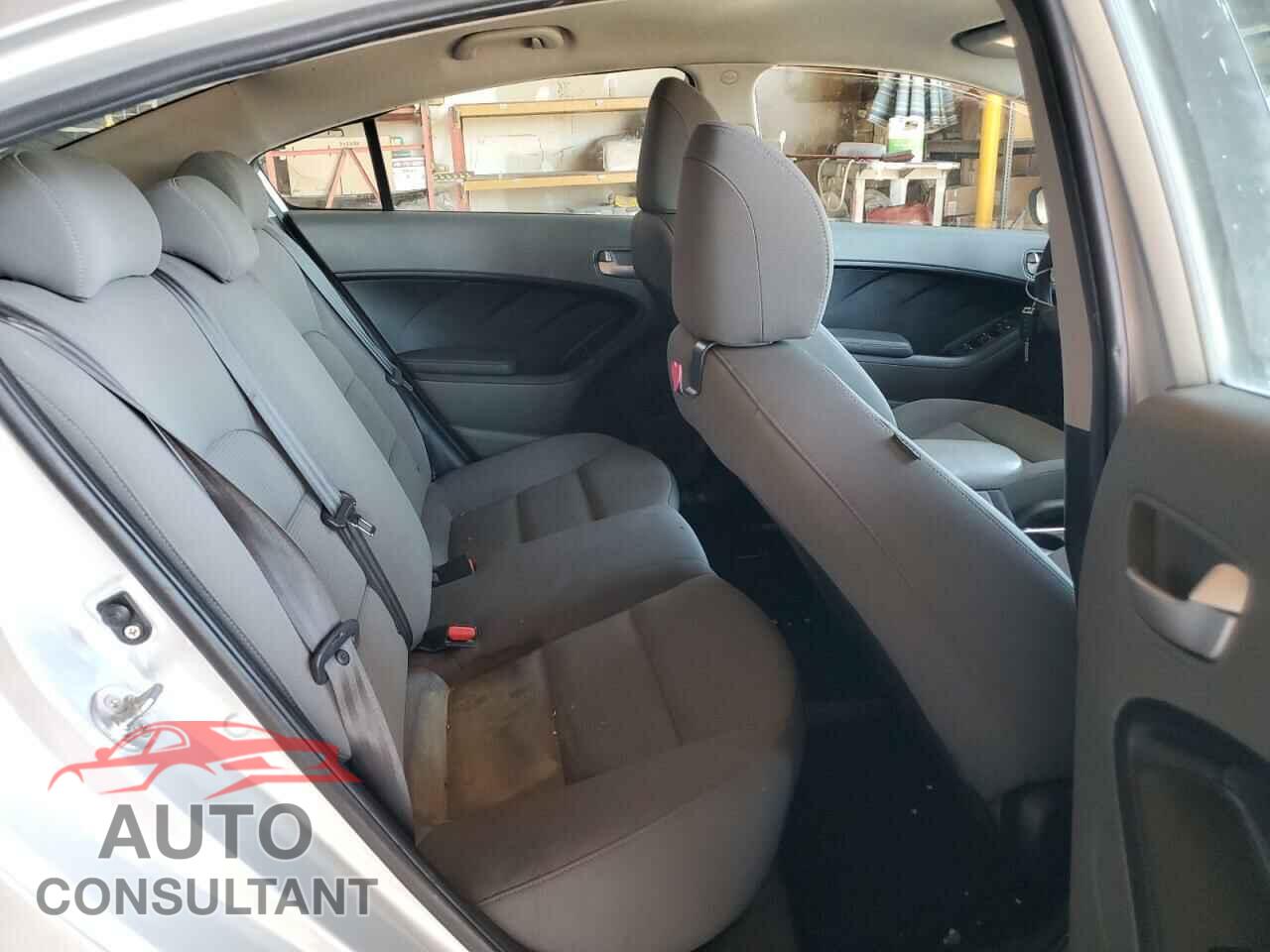 KIA FORTE 2017 - 3KPFK4A78HE086393