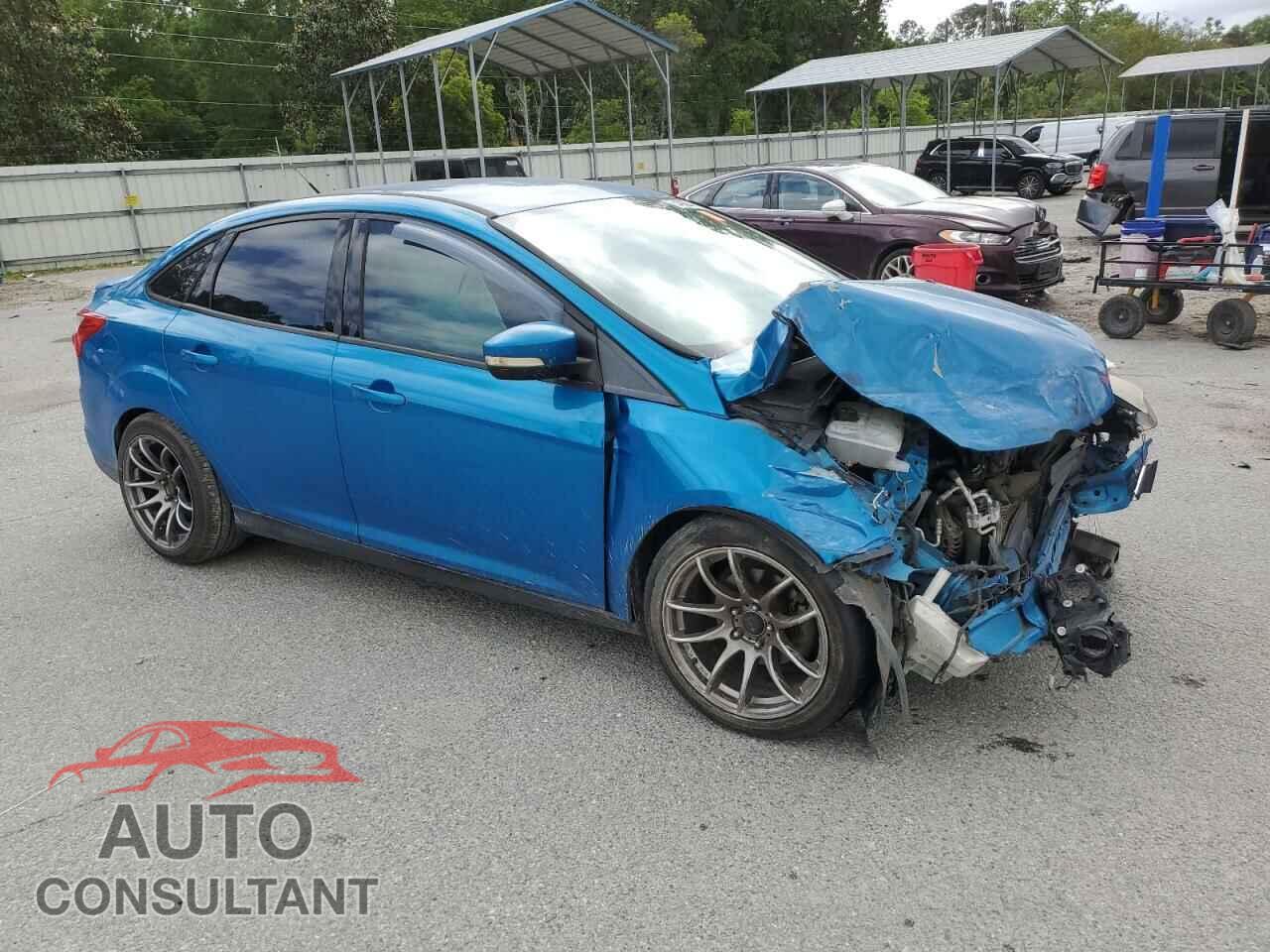 FORD FOCUS 2014 - 1FADP3F2XEL275927