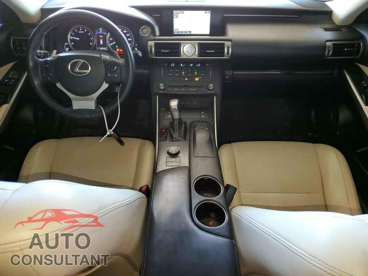 LEXUS IS 2015 - JTHBF1D29F5052584