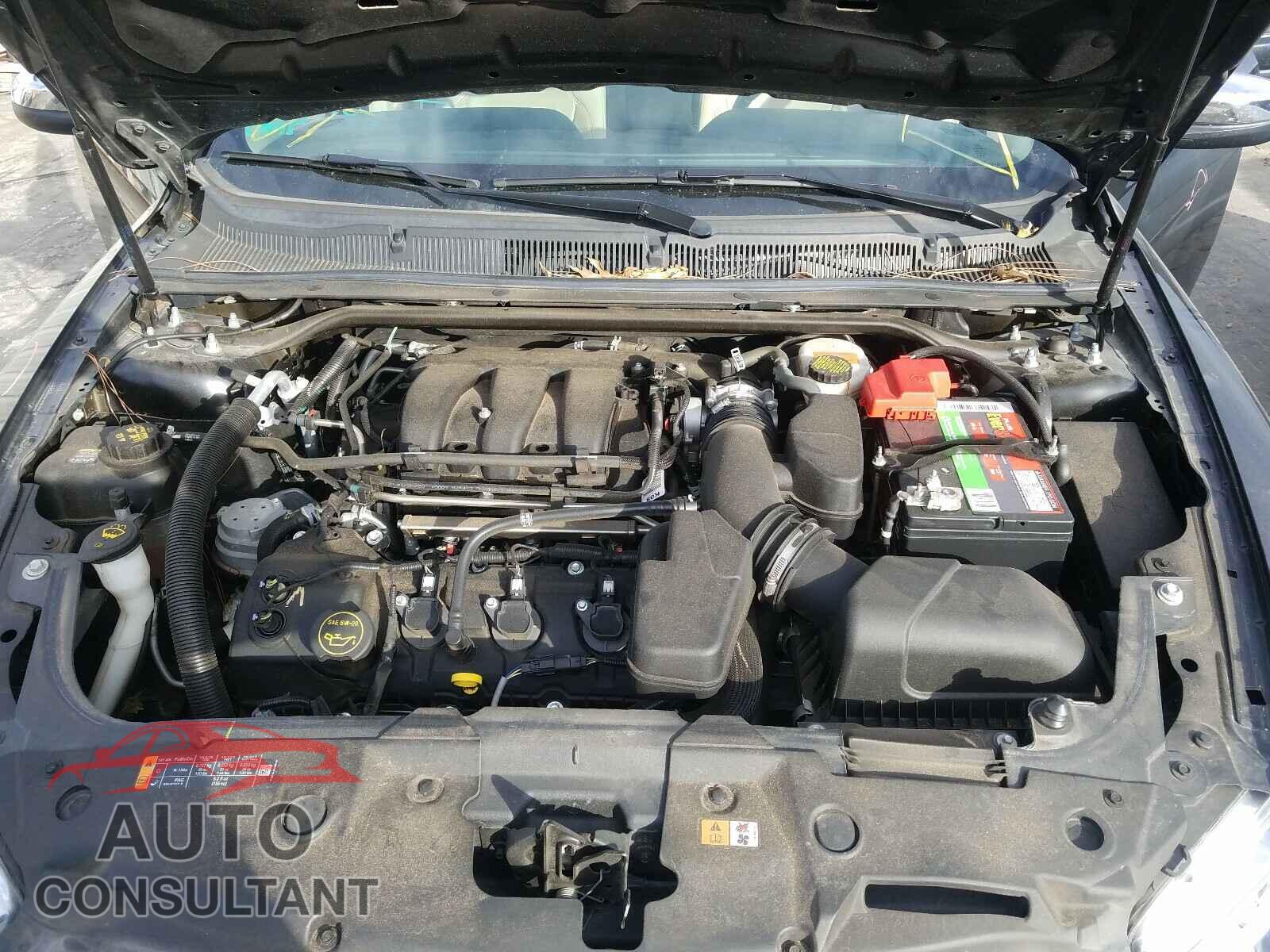 FORD TAURUS 2018 - 1FAHP2F85JG128269