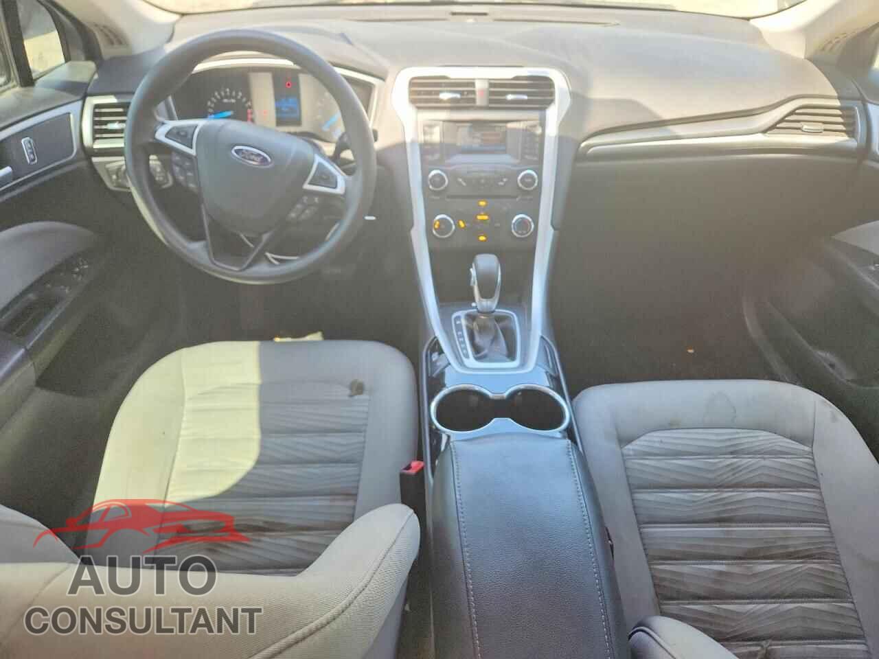FORD FUSION 2016 - 3FA6P0G70GR214432