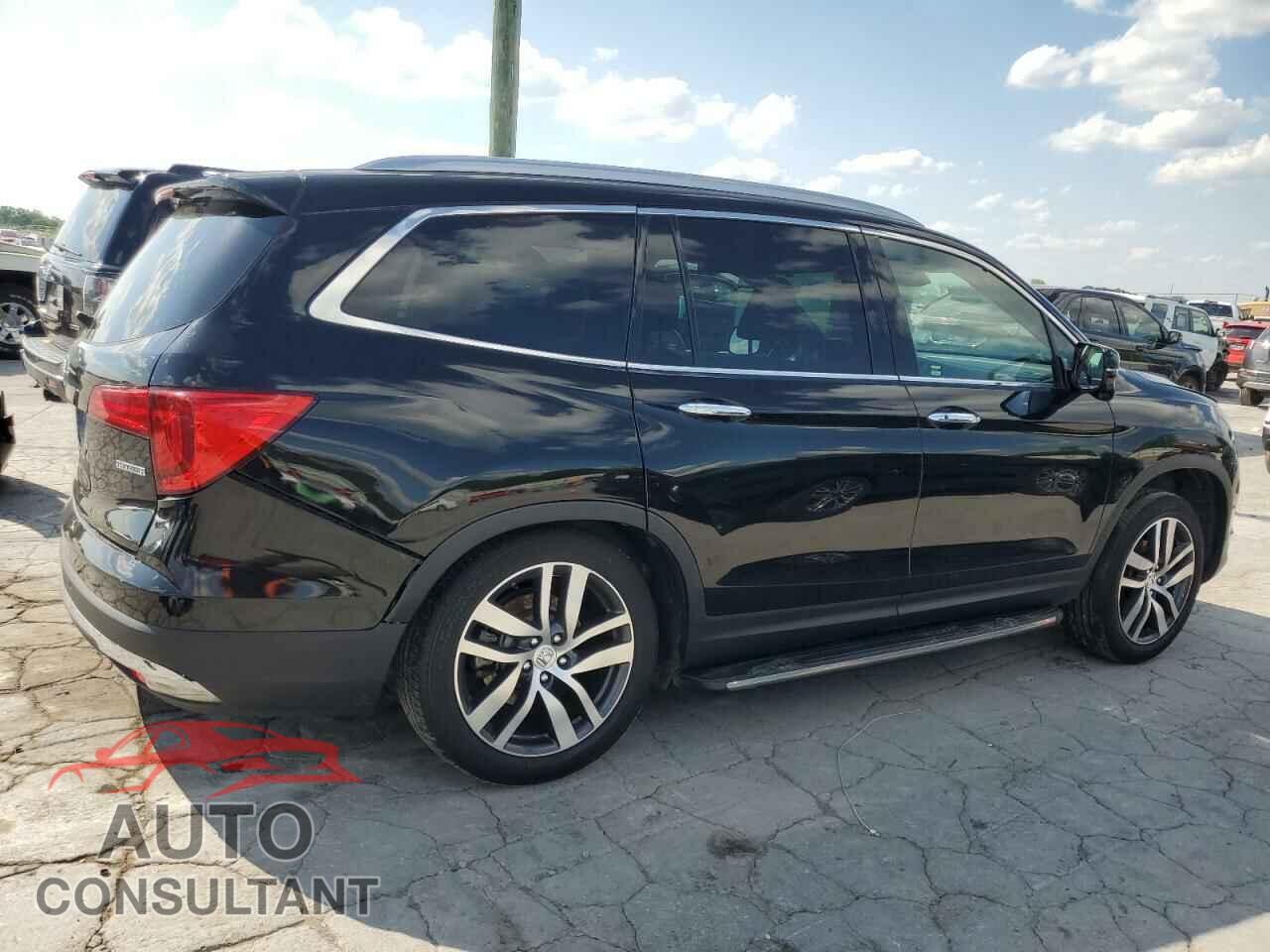 HONDA PILOT 2017 - 5FNYF5H97HB038257