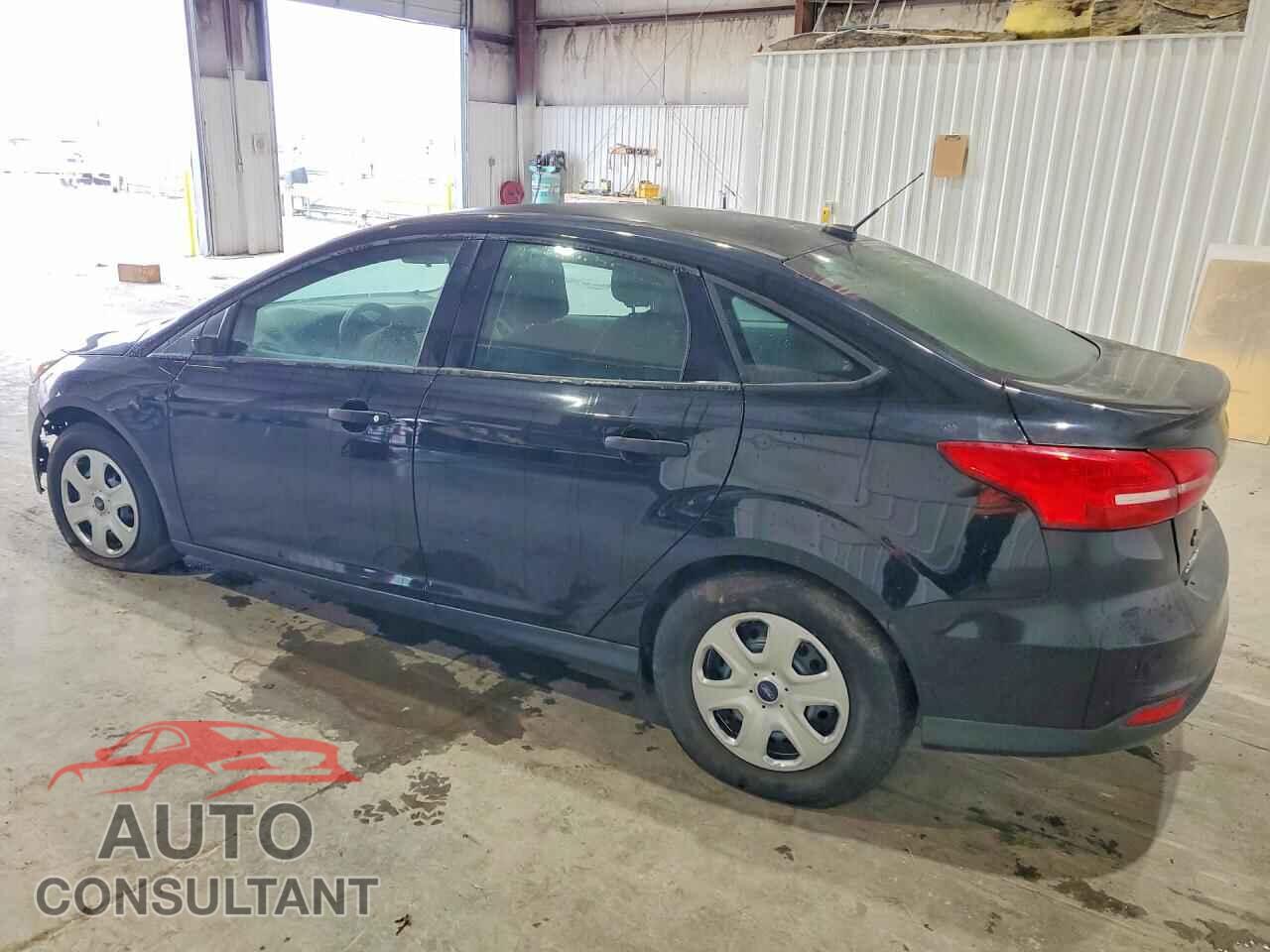 FORD FOCUS 2017 - 1FADP3E22HL222595