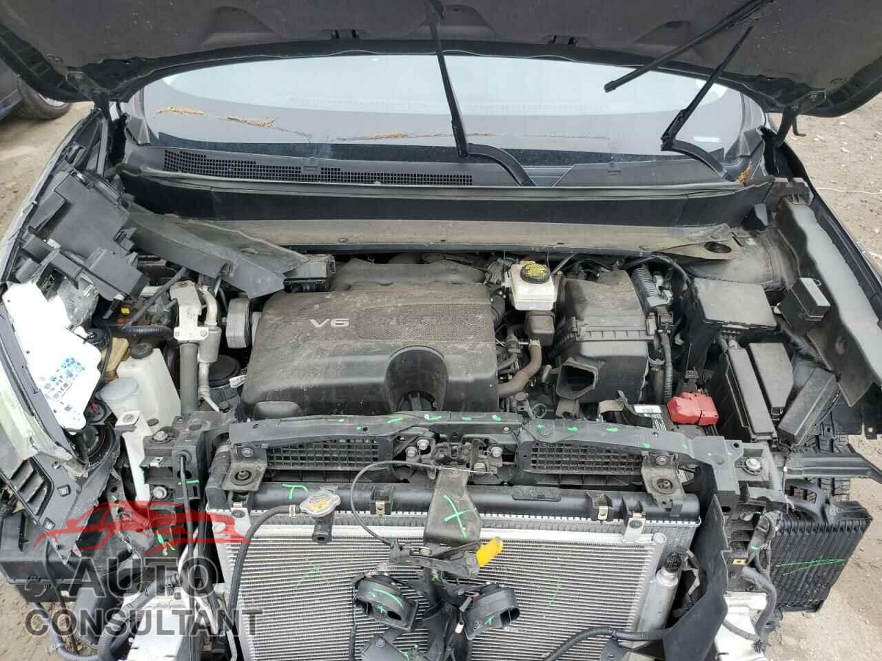 NISSAN PATHFINDER 2019 - 5N1DR2MN5KC615228