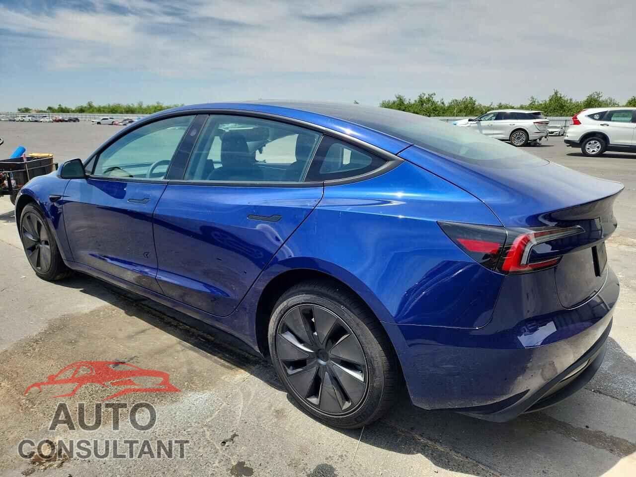 TESLA MODEL 3 2025 - 5YJ3E1EA4SF057005
