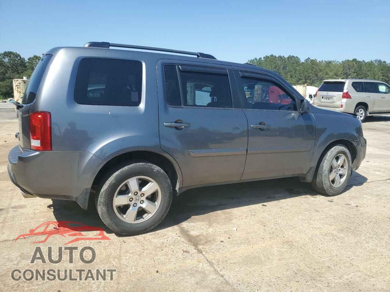 HONDA PILOT 2011 - 5FNYF3H65BB050800