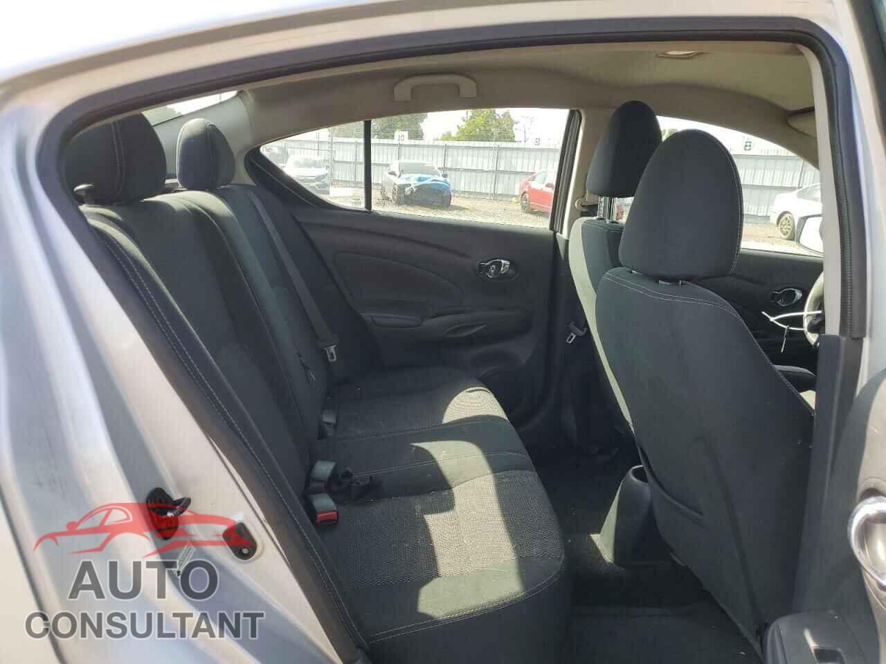 NISSAN VERSA 2017 - 3N1CN7AP1HK450332