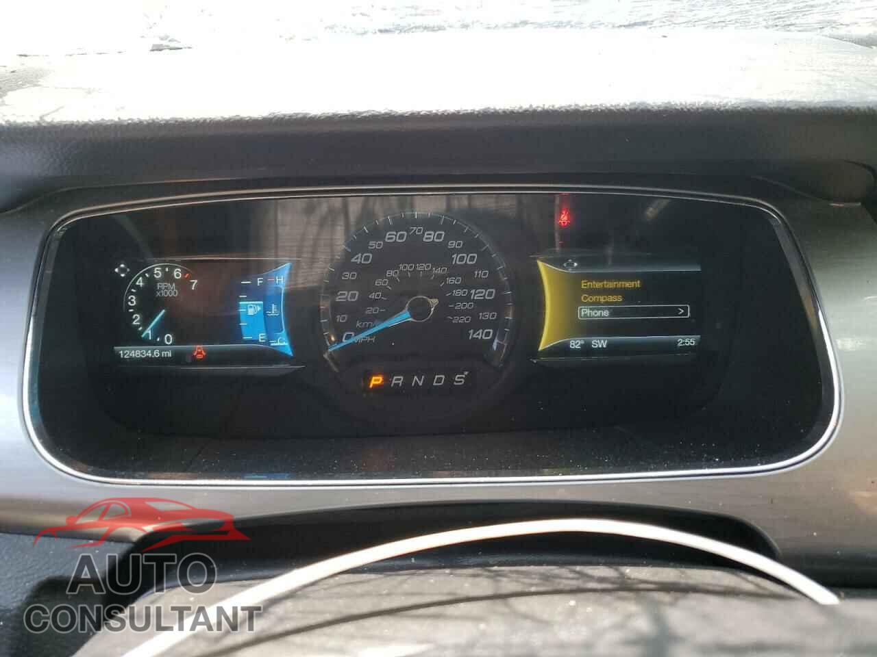 FORD TAURUS 2018 - 1FAHP2E88JG111466
