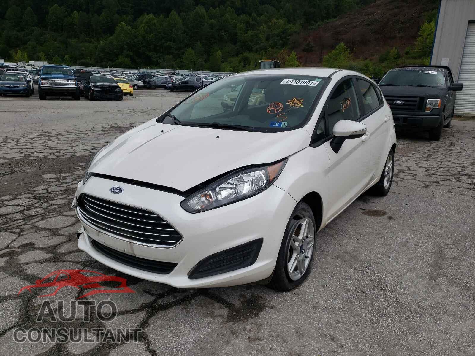 FORD FIESTA 2017 - 3FADP4EJ4HM161858