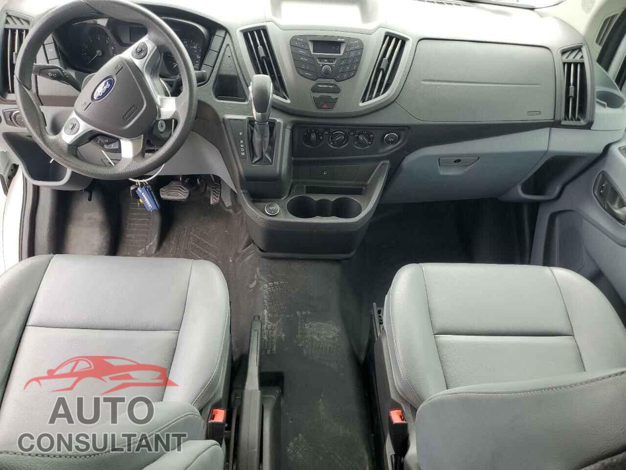 FORD TRANSIT 2018 - 1FTYR2CM1JKA94432