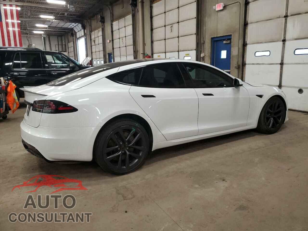 TESLA MODEL S 2023 - 5YJSA1E5XPF520265