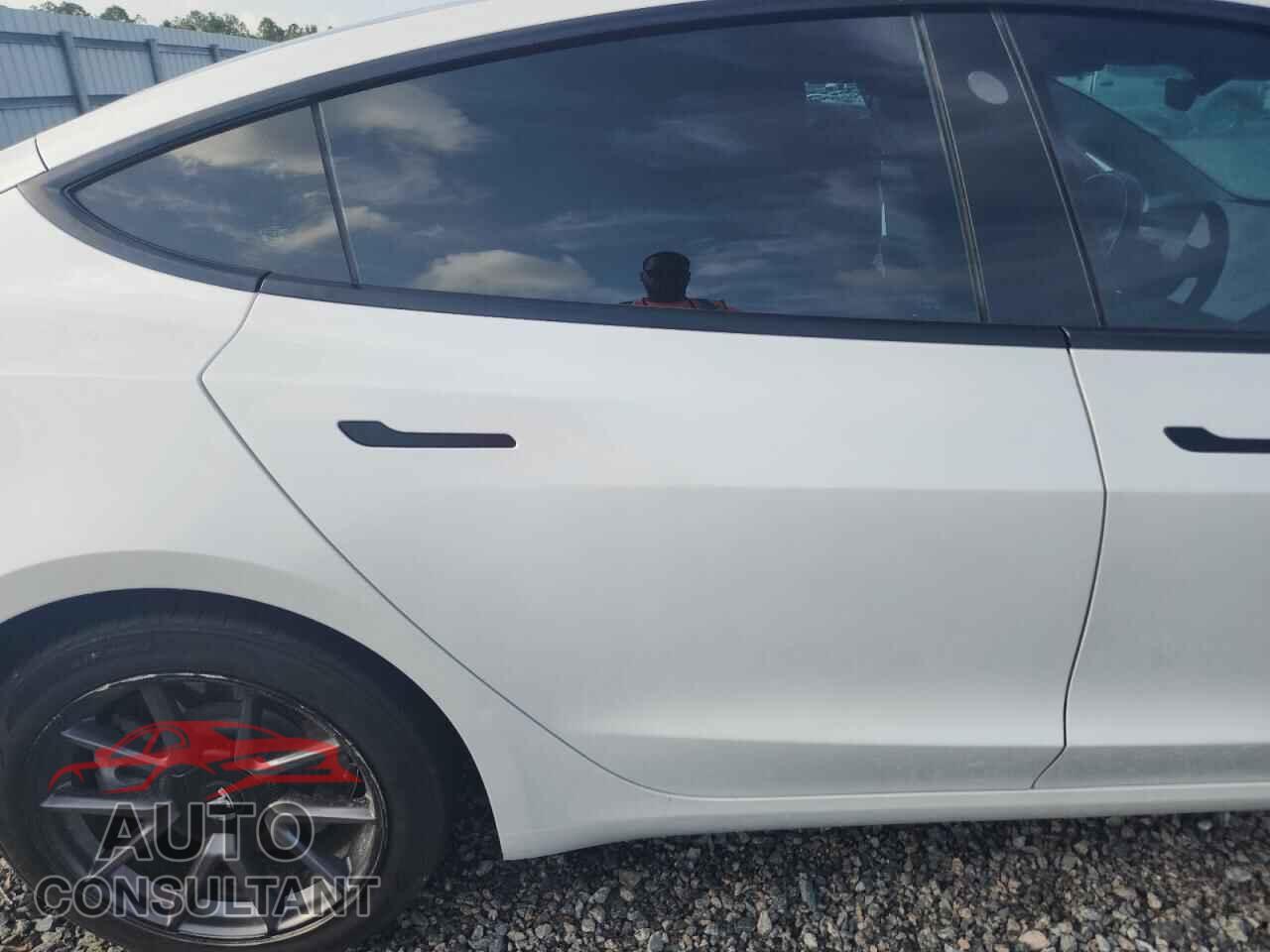 TESLA MODEL 3 2021 - 5YJ3E1EA0MF907831