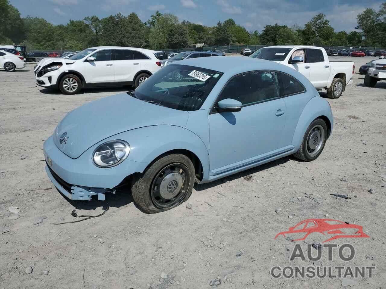 VOLKSWAGEN BEETLE 2013 - 3VWJX7AT2DM600603