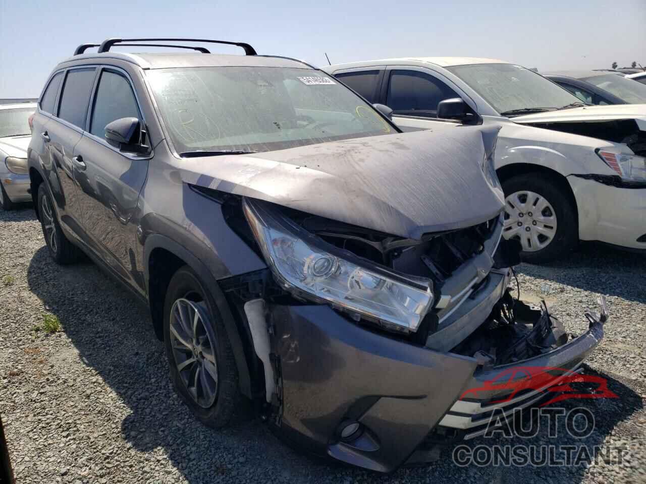 TOYOTA HIGHLANDER 2019 - 5TDKZRFHXKS574881