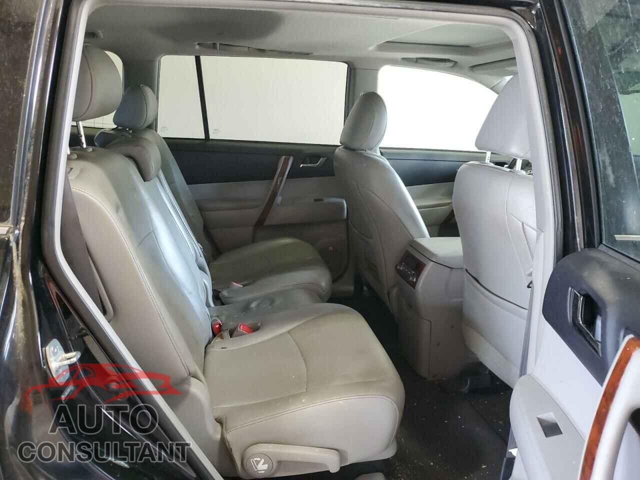 TOYOTA HIGHLANDER 2013 - 5TDDK3EH8DS267871