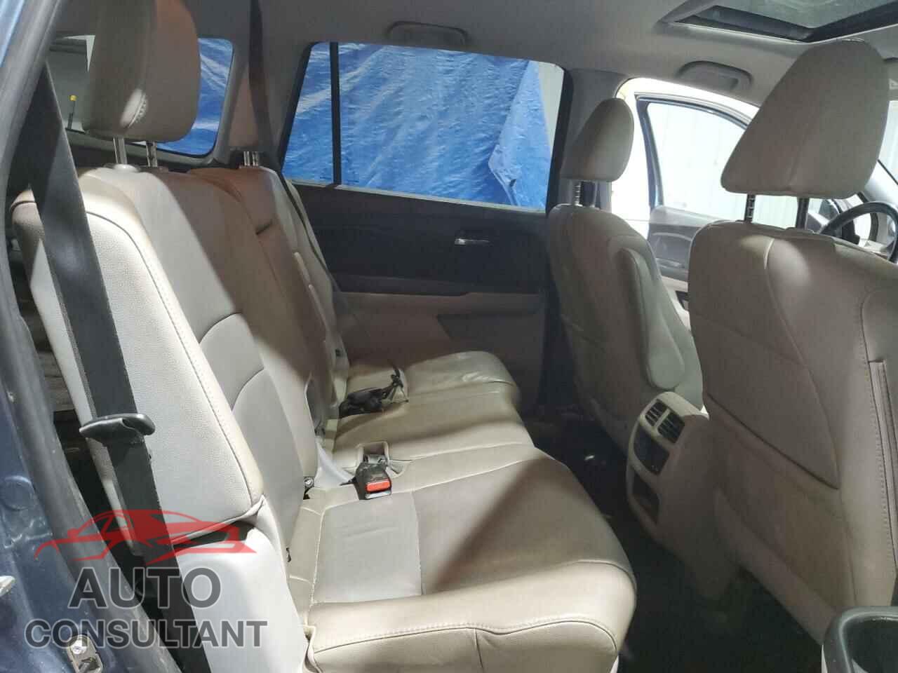 HONDA PILOT 2017 - 5FNYF6H55HB048689